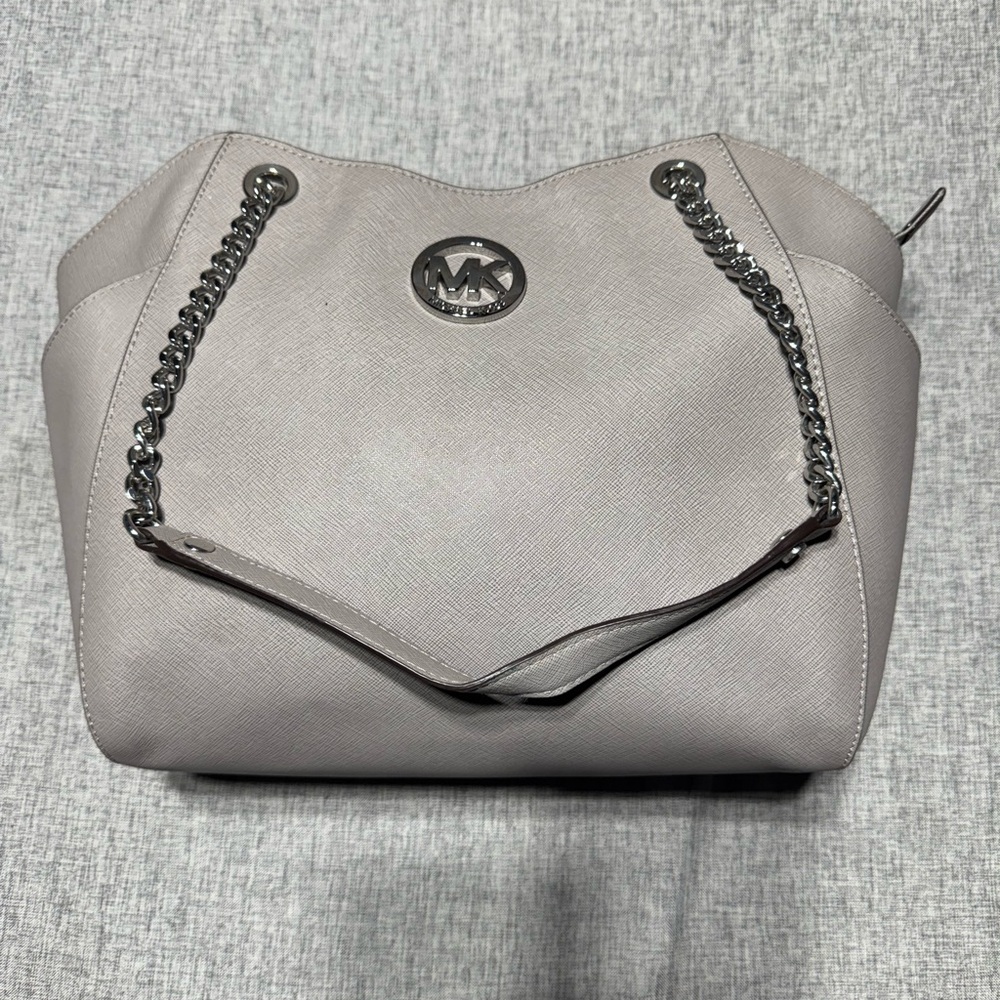Michael Kors Grey Saffiano Leather Jet Set Travel Chain Shoulder Tote Bag